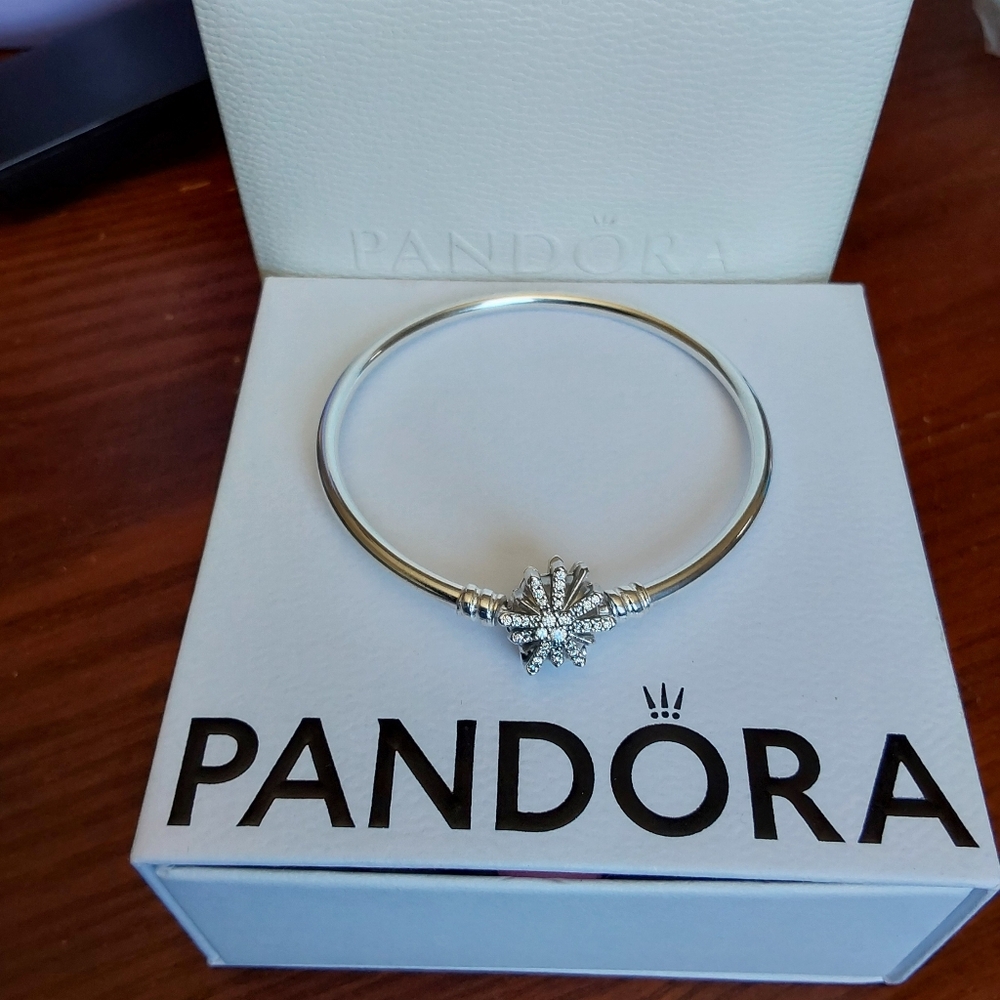 Pandora Fireworks CZ Bangle Sterling Silver 597563CZ-17    Size 17